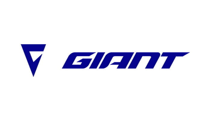rudis-radladen-neckargemuend-logo-giant Auf dem Bild ist eine Hand zu sehen, die über dem weiten Meer geöffnet und ausgestreckt wird. Die Handfläche ist nach oben gerichtet und die Finger sind weit gespreizt. Die Person, zu der die Hand gehört, drückt damit ein Gefühl von Freiheit und Weite aus.